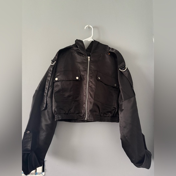 PrettyLittleThing Black Oversized Bomber Jacket with Hood - Picture 6 of 13